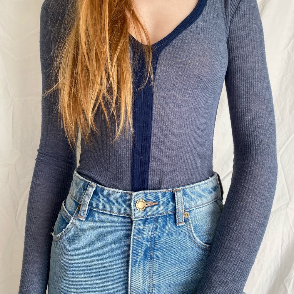 Urban Outfitters Long sleeve tee